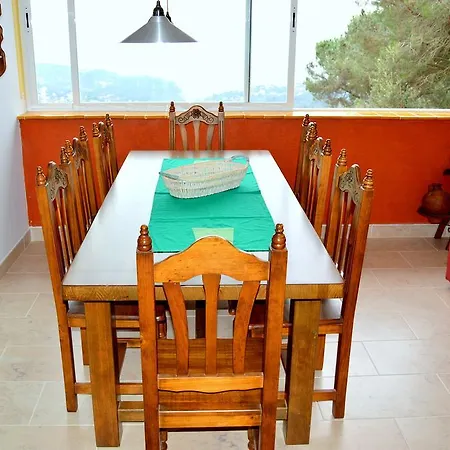 Violetas Villa *