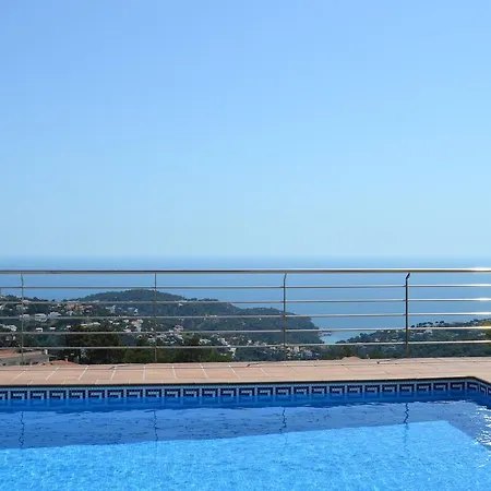 Violetas Villa